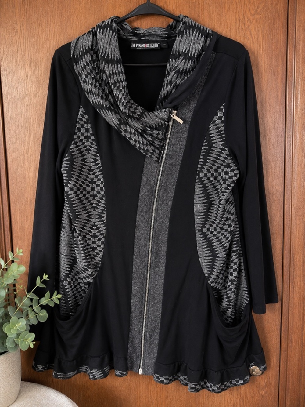 The Pyramid Collection Black & Gray Asymmetrical Zip Hooded Cardigan